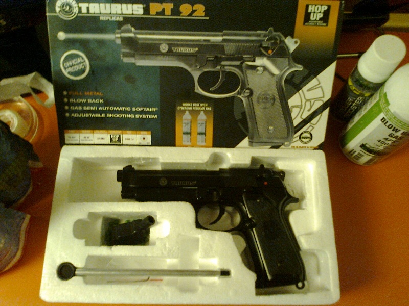 Replique Cybergun Taurus PT92 fullmetal blowback Gaz Photo014