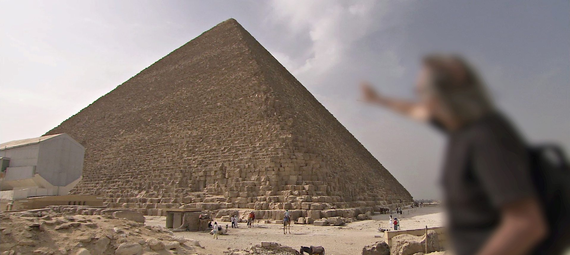 Pyramides de Gizeh : histoires de marchands de sable et réalité Traces10