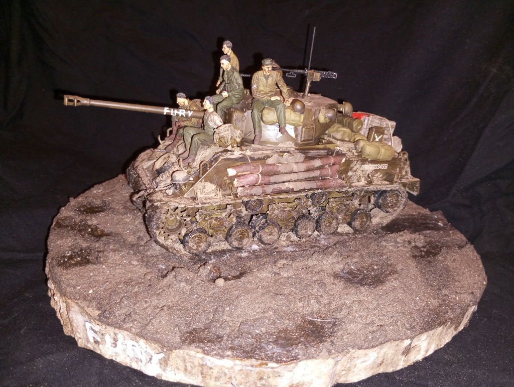 1/35 Sherman Fury       Italeri - Page 3 Img_2247