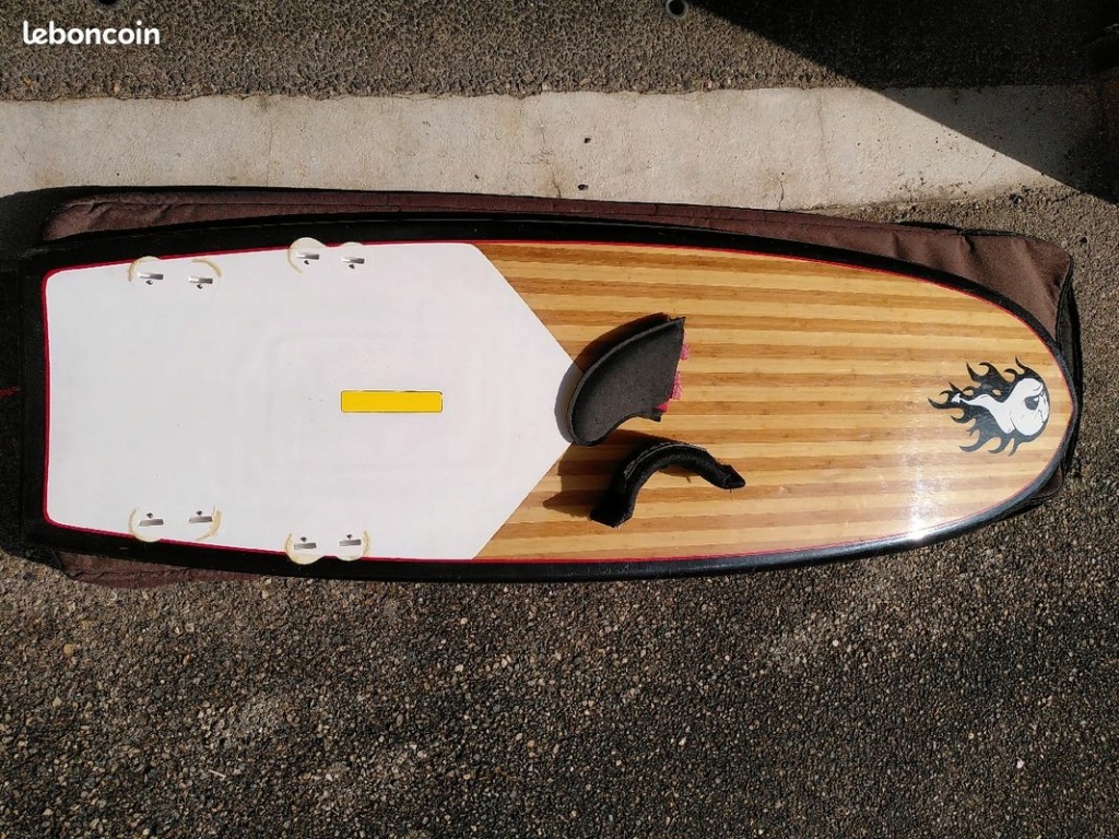 Planche surf foil panda chinois Matata - 170€ Baabc410