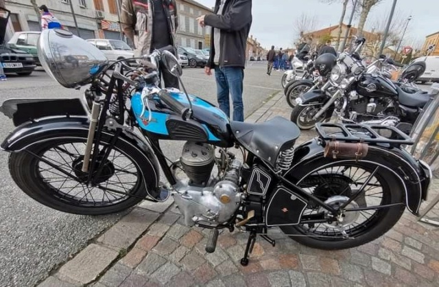   Motobécane 350 R44 bérataise - Puisque vous semblez aimer les avant guerre 8521cd10