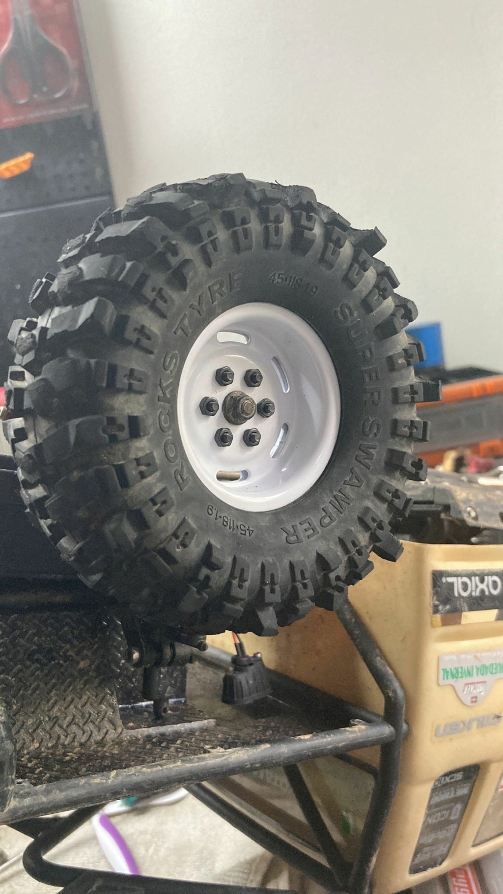 Chevy k30 Killer (CrossRc XT4 EMO) Whats837