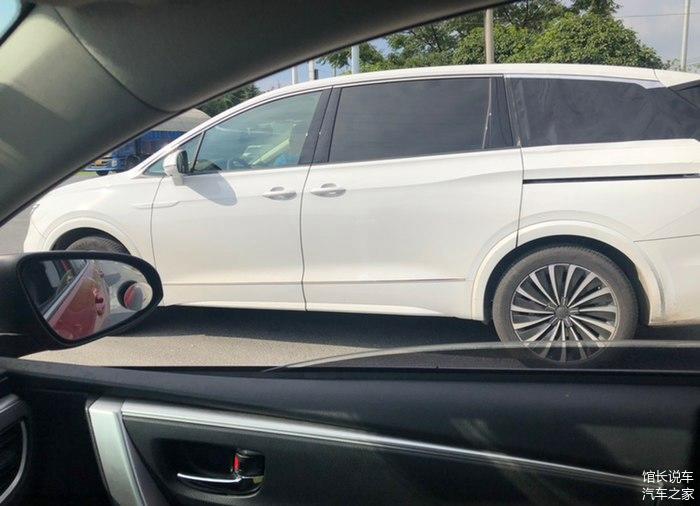 РњРёРЅРёРІСЌРЅ Volkswagen Viloran