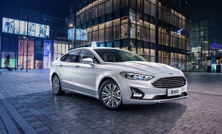 ford - 2018 - [Ford] Mondeo/Fusion V - Page 2 2287ac10