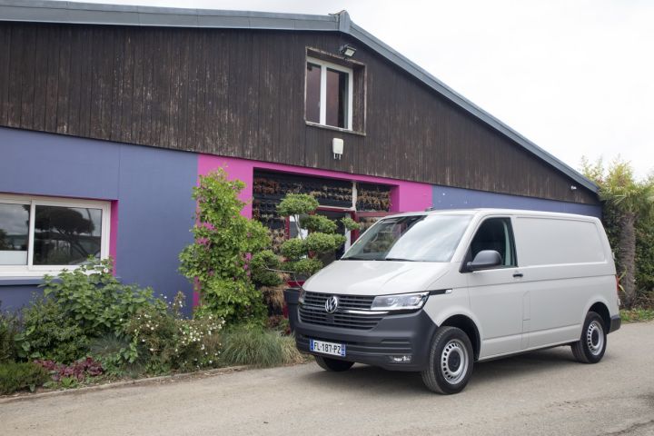 2020 - [Volkswagen] Transporter T6 restylé - Page 2 B0f21d10