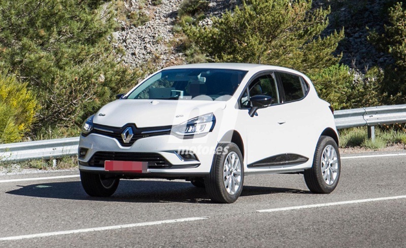 202? - [Renault] Captur Coupé - Page 9 C4d28a10