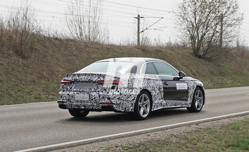 2020 - [Audi] A5 Coupé/Cab/SB restylée Ea2d5310