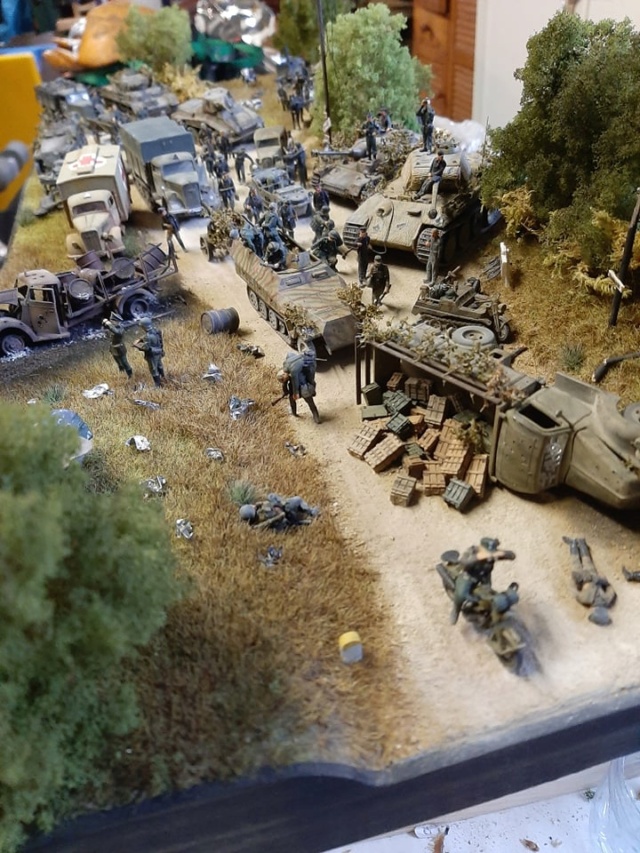 diorama poche de Falaise Aout 44 au 1/72 - Page 3 27144710