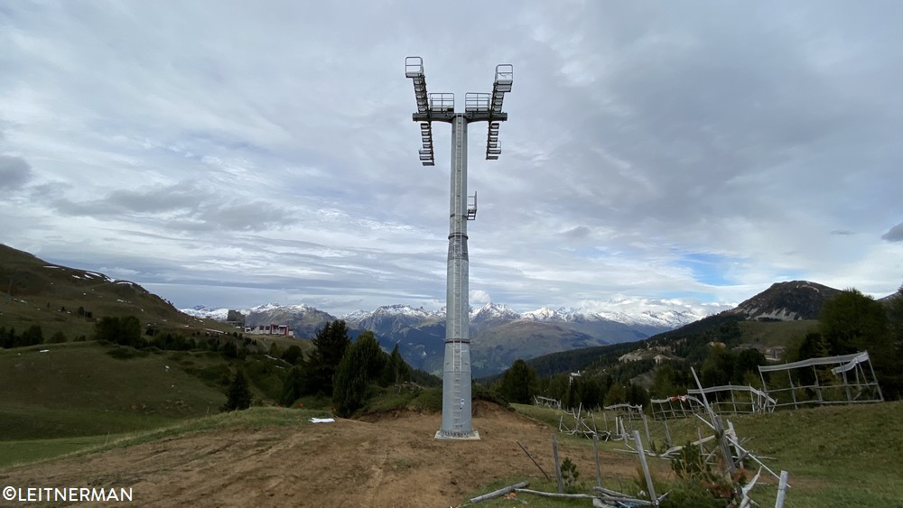 Construction télésiège débrayable TSD6 Lovatière | La Plagne 2517