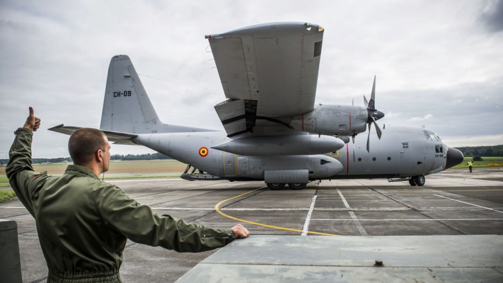 Le C-130 belge de la MINUSMA en appui temporaire à Barkhane A9d34f10