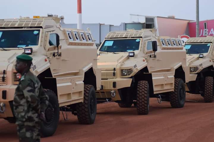 Le Qatar offre des Typhoon à l'armée malienne Eozn1y10