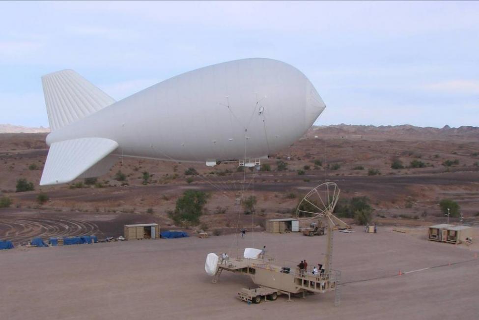 Des aérostats pour la surveillance du camp Castor State-10