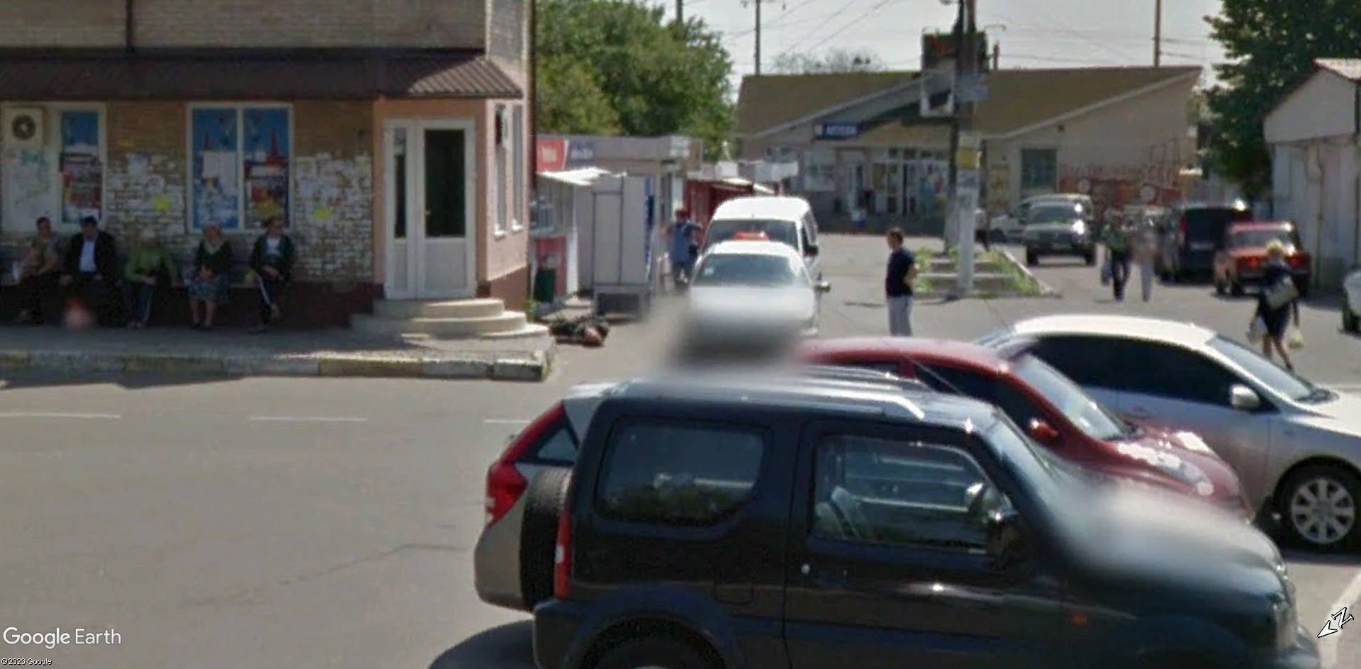 Un homme qui git dans la rue . Boutcha, Ukraine. A3023