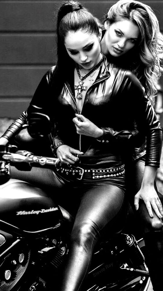 Babes & Bikes - Page 4 51aff210