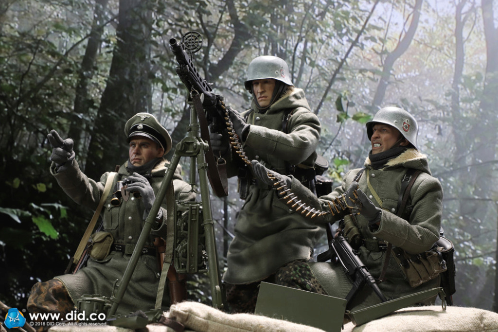 german - NEW PRODUCT: Fredro - SS-Panzer-Division Das Reich NCO - MG42 Gunner C - DiD 1/6 Scale Figure 01_29_10