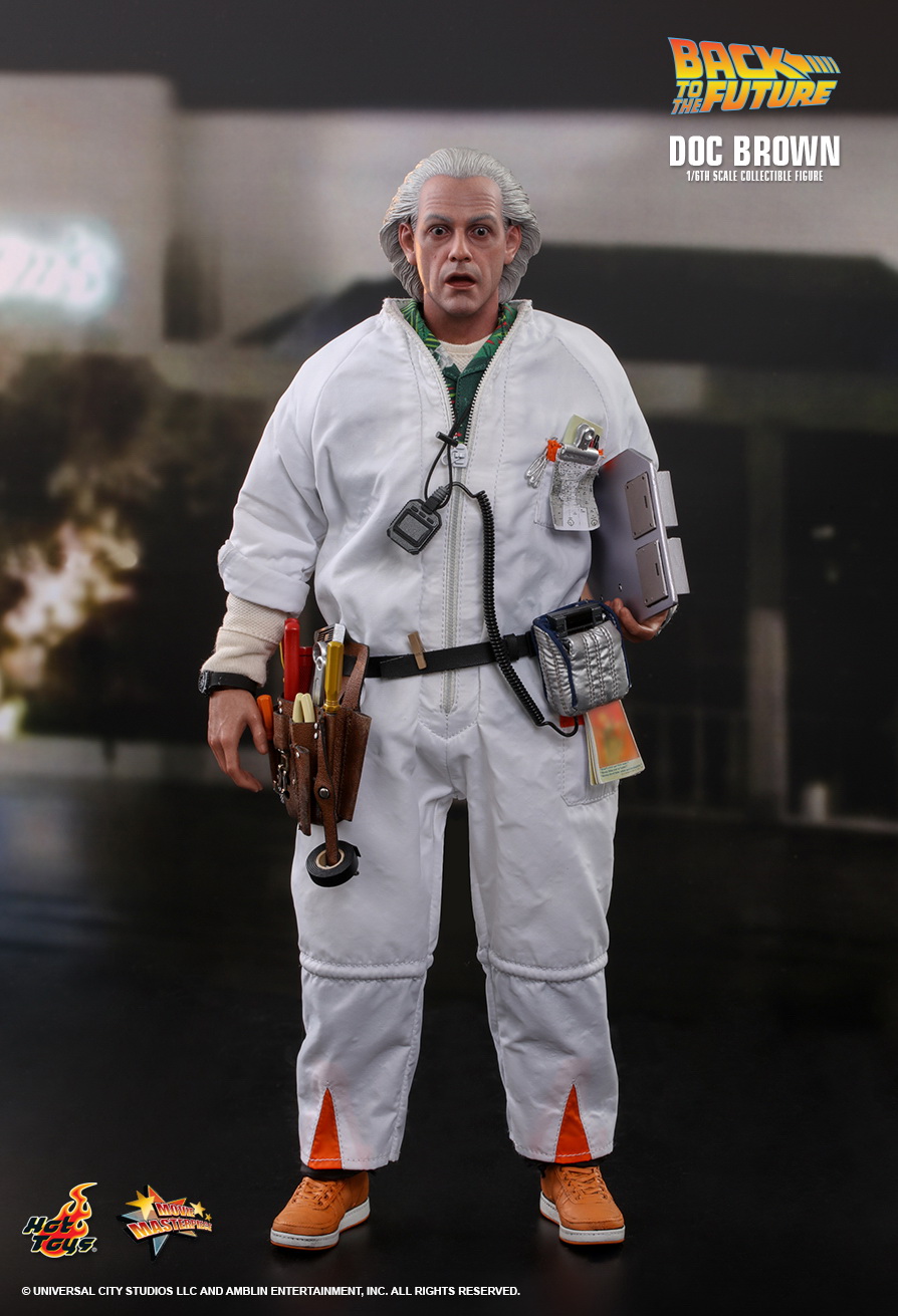 DocBrown - NEW PRODUCT: HOT TOYS: BACK TO THE FUTURE DOC BROWN 1/6TH SCALE COLLECTIBLE FIGURE (STANDARD & DELUXE) 11537