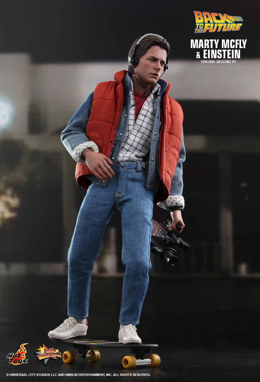 1 - NEW PRODUCT: HOT TOYS: BACK TO THE FUTURE MARTY MCFLY AND EINSTEIN 1/6TH SCALE COLLECTIBLE SET (Sideshow Exclusive) 11540