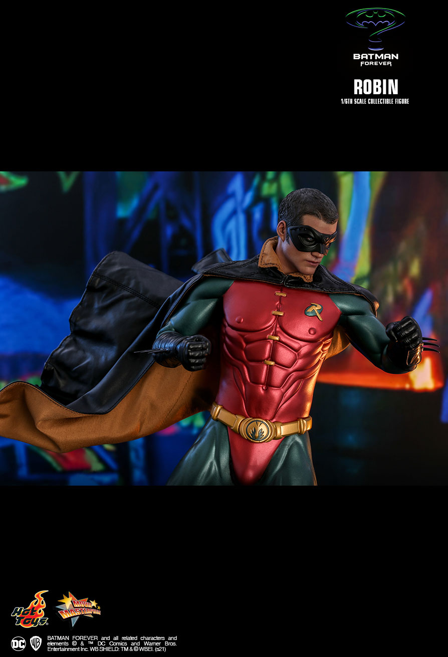 DC - NEW PRODUCT: HOT TOYS: BATMAN FOREVER ROBIN 1/6TH SCALE COLLECTIBLE FIGURE 12298