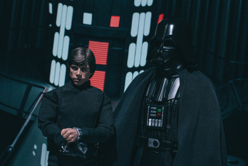 HotToys - Hot Toys Star Wars Emperor Palpatine (Deluxe) Review - Page 2 1395