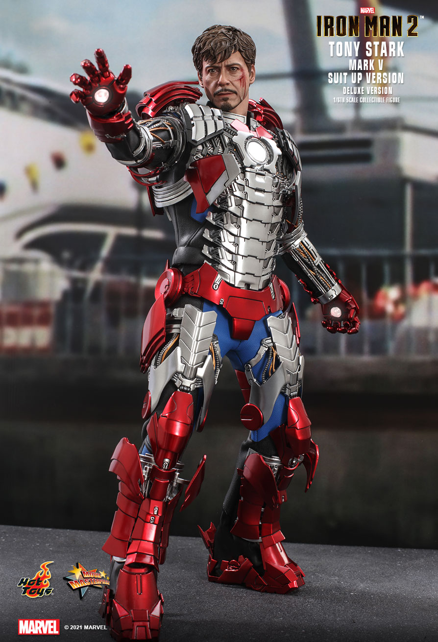 HotToys - NEW PRODUCT: HOT TOYS: IRON MAN 2 1/6TH SCALE TONY STARK (MARK V SUIT UP VERSION) 1/6TH SCALE COLLECTIBLE FIGURE (Standard & Deluxe) 16463410