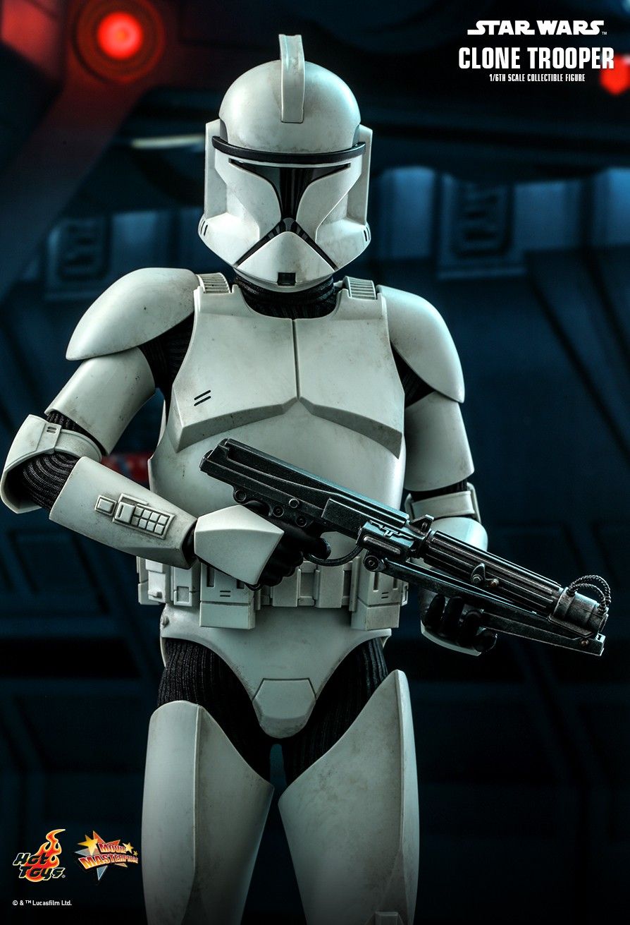 NEW PRODUCT: HOT TOYS: STAR WARS EPISODE II: ATTACK OF THE CLONES™ CLONE TROOPER™ 1/6TH SCALE COLLECTIBLE FIGURE 21011