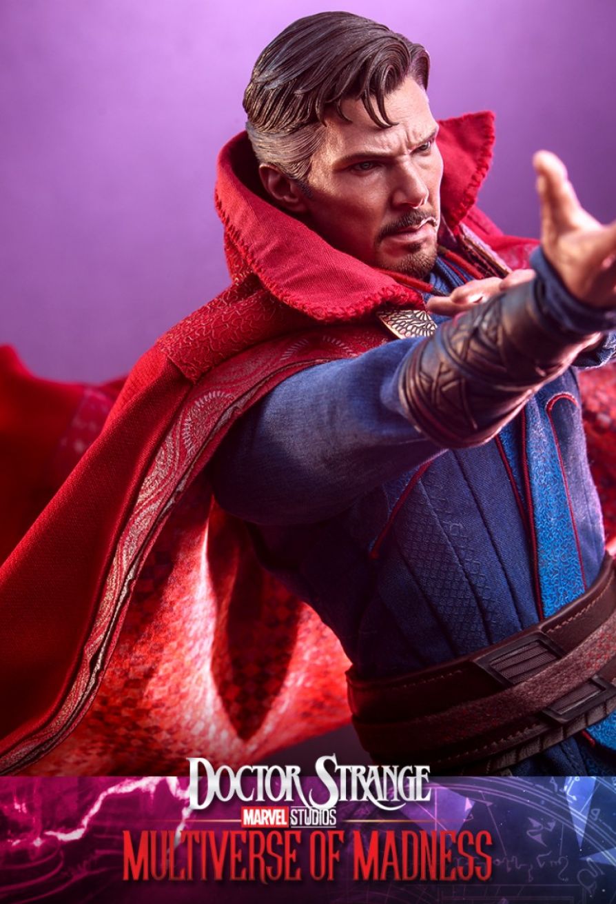 NEW PRODUCT: HOT TOYS: DOCTOR STRANGE IN THE MULTIVERSE OF MADNESS DOCTOR STRANGE 1/6TH SCALE COLLECTIBLE FIGURE 22196
