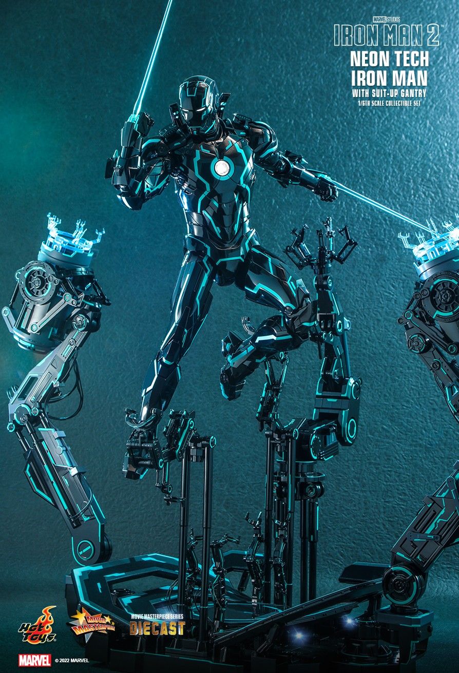 NEW PRODUCT HOT TOYS IRON MAN 2 NEON TECH IRON MAN WITH SUITUP