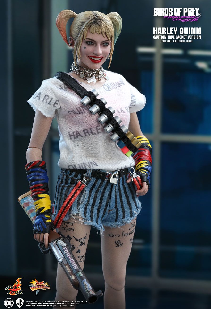 movie - NEW PRODUCT: HOT TOYS: BIRDS OF PREY HARLEY QUINN (CAUTION TAPE JACKET VERSION) 1/6TH SCALE COLLECTIBLE FIGURE 4327