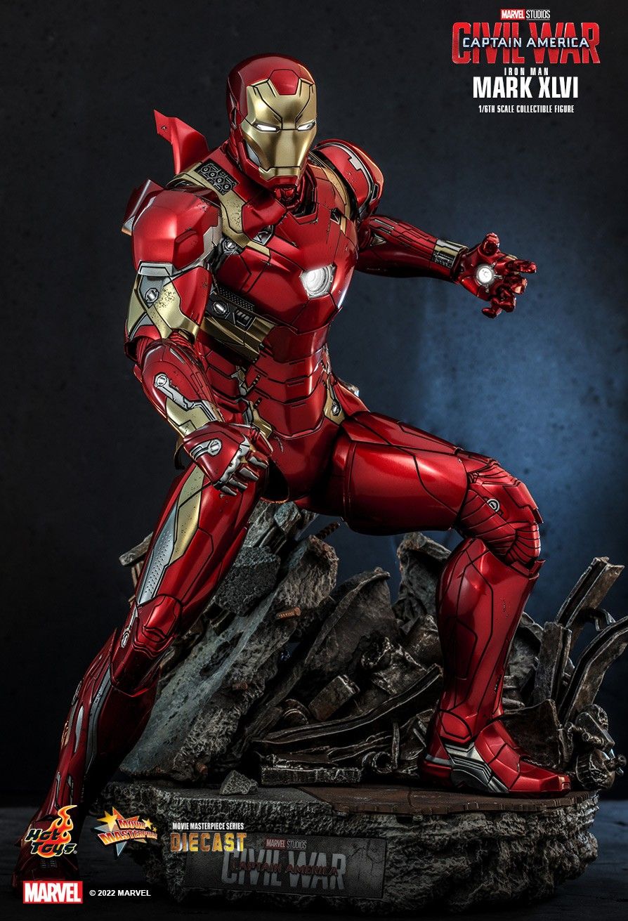 NEW PRODUCT: HOT TOYS: CAPTAIN AMERICA: CIVIL WAR IRON MAN MARK XLVI 1/6TH SCALE COLLECTIBLE FIGURE DIECAST 4701