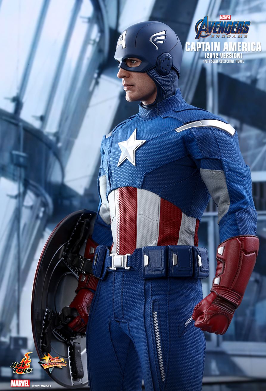 Marvel - NEW PRODUCT: HOT TOYS: AVENGERS: ENDGAME CAPTAIN AMERICA (2012 VERSION) 1/6TH SCALE COLLECTIBLE FIGURE 7270