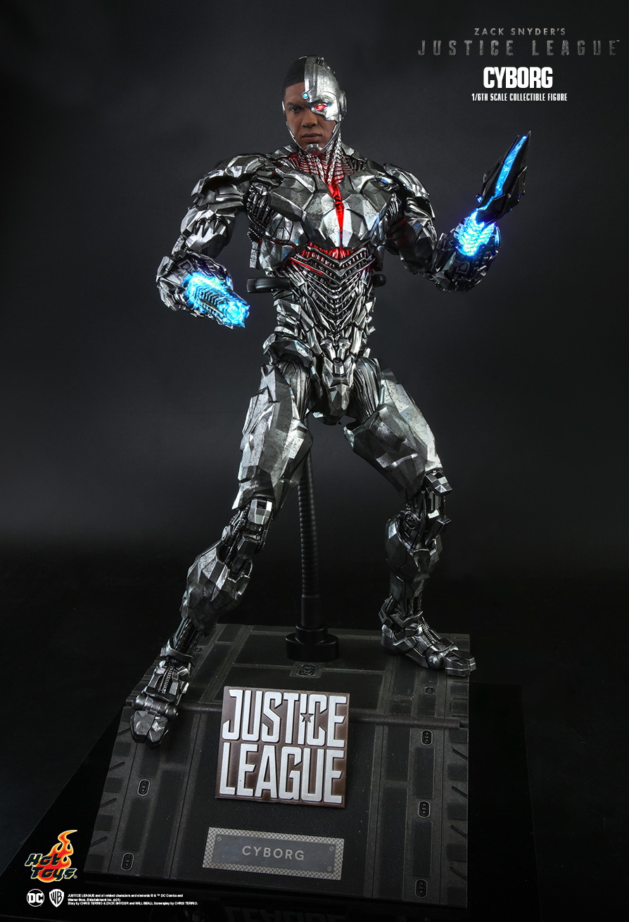 Cyborg - NEW PRODUCT: HOT TOYS: ZACK SNYDER'S JUSTICE LEAGUE CYBORG 1/6TH SCALE COLLECTIBLE FIGURE 7433