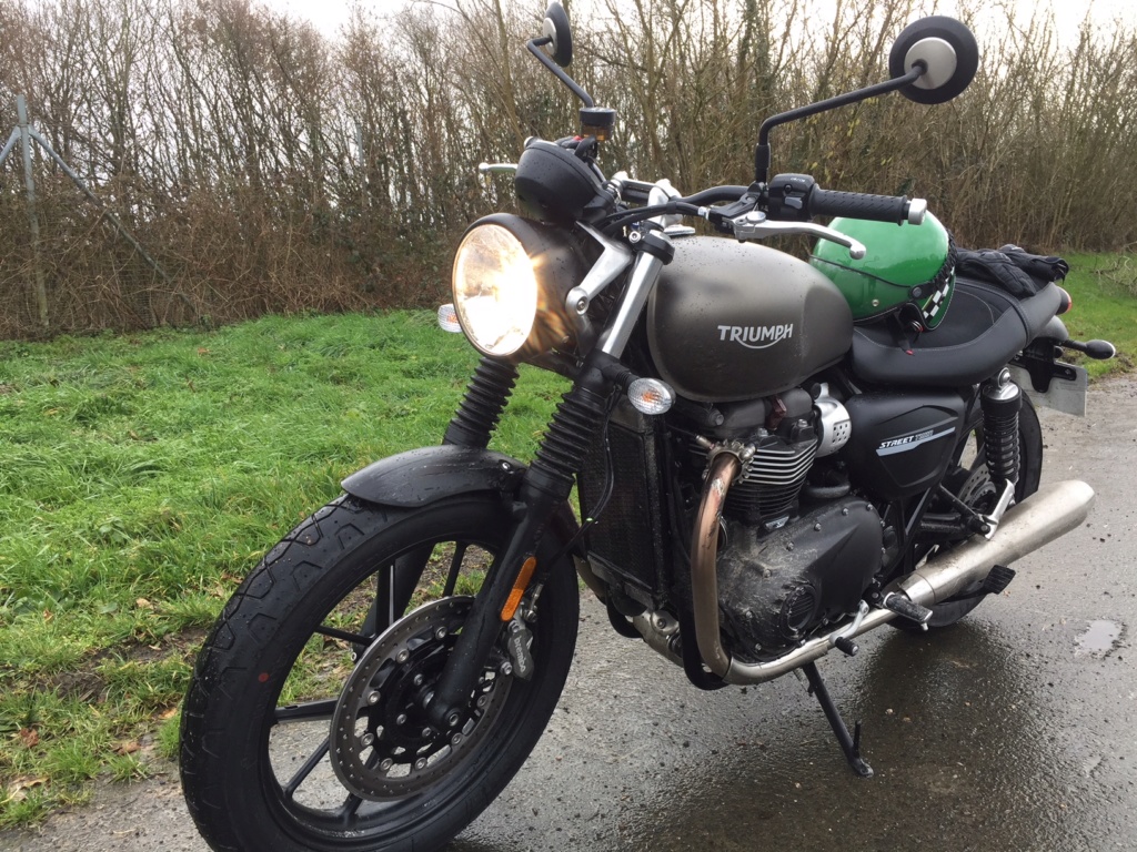 Galette56 Bientot en Street Twin sur St LO - Page 2 Img_8410