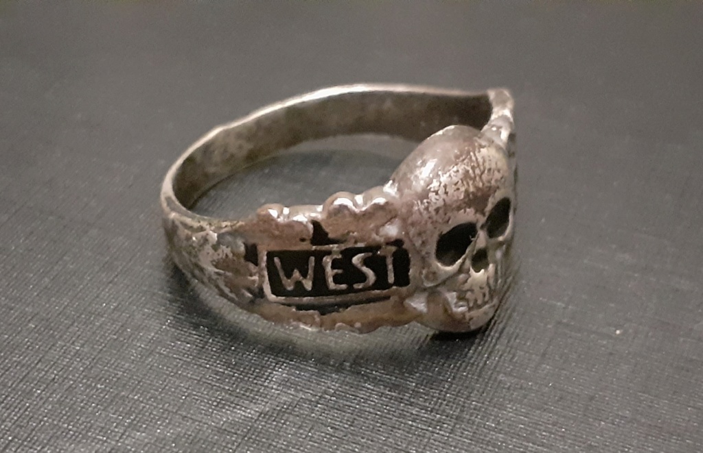 Bague Totenkopf West Wall a authentifier 20200414