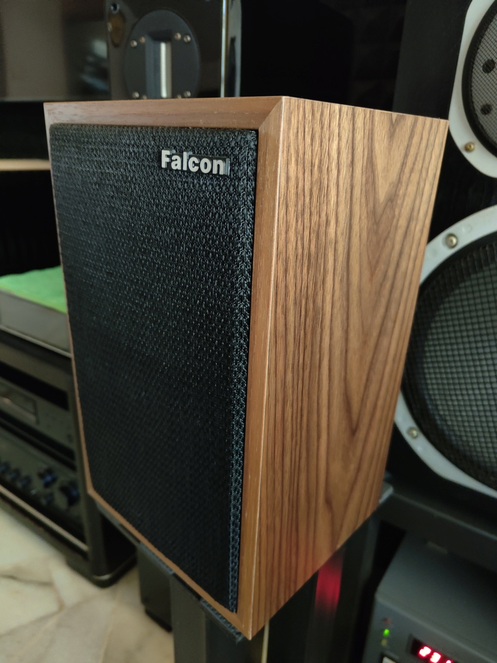 Falcon LS3/5A Gold Badge Img20211