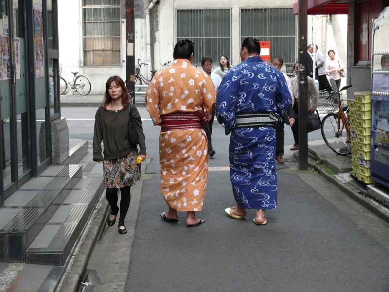 Fil parallèle au concours d'avril 2024 : Scènes de rue.  - Page 3 Tokyo_13