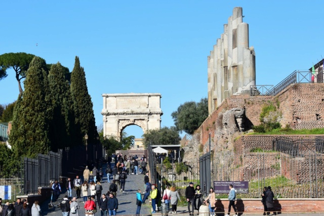 Séjour à Rome: Colisée, Vatican, places, villas Dsc_4319