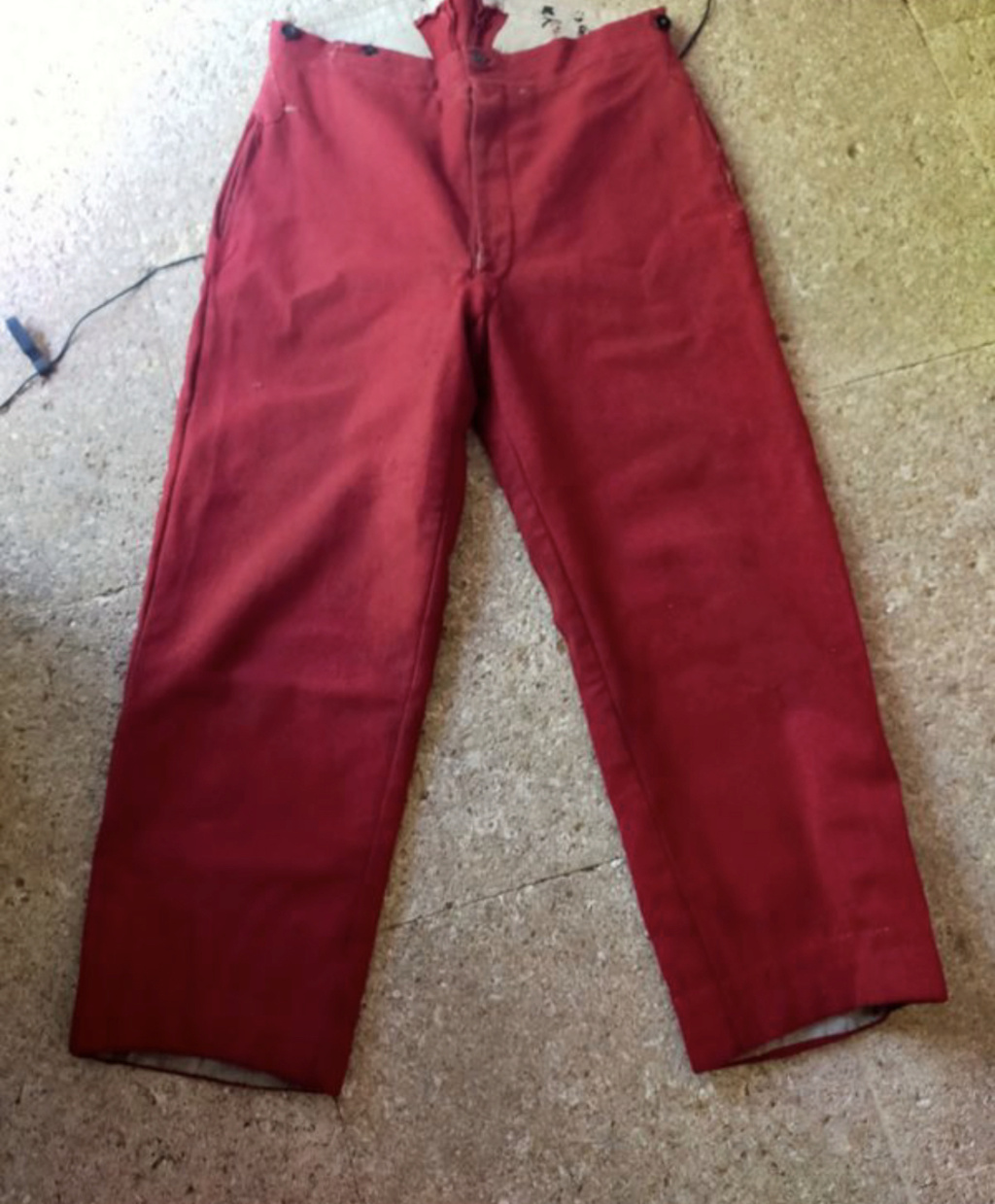 Pantalon rouge garance A000a710