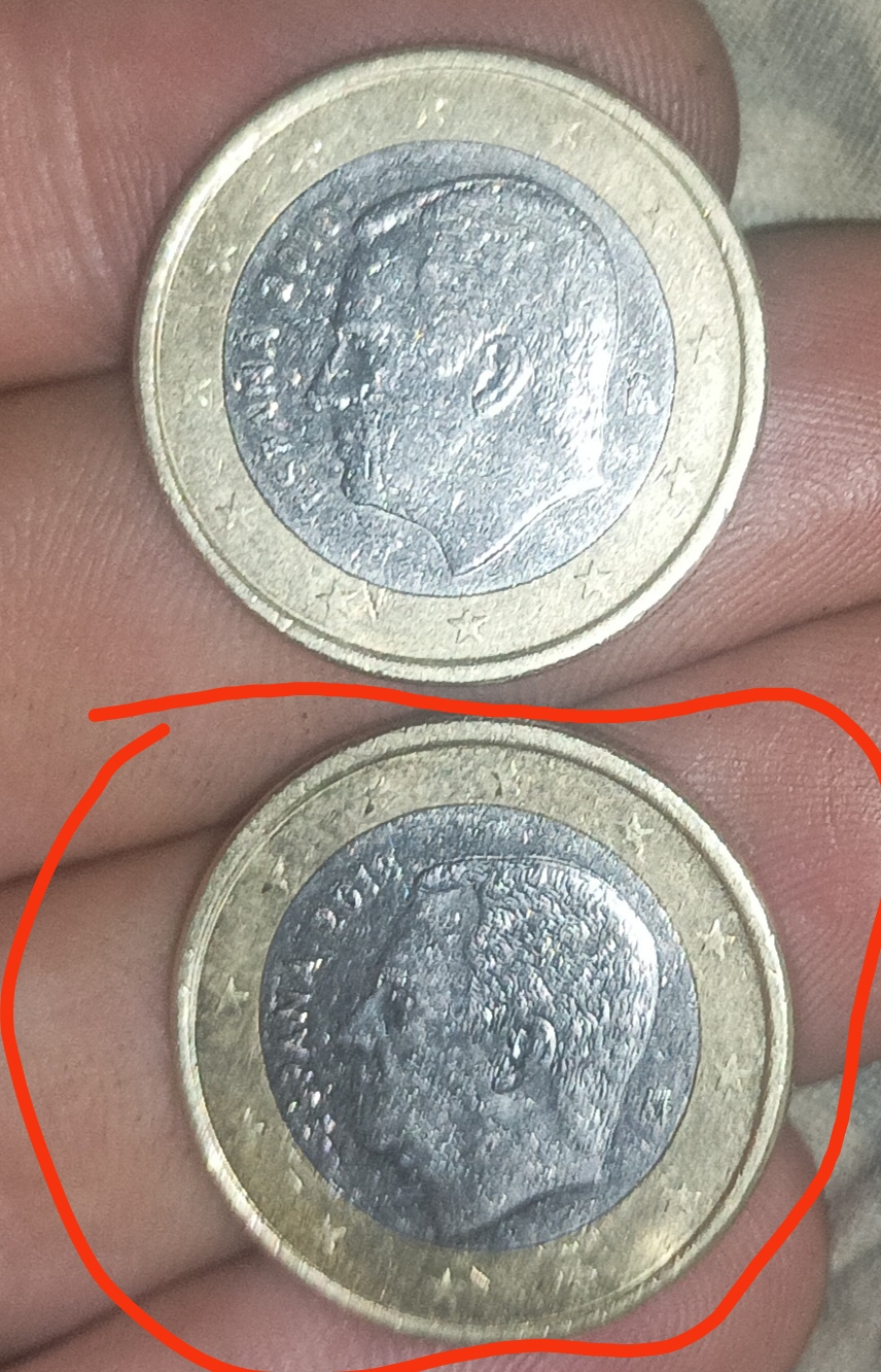 Moneda de 1 euro descentrada  Img_2013