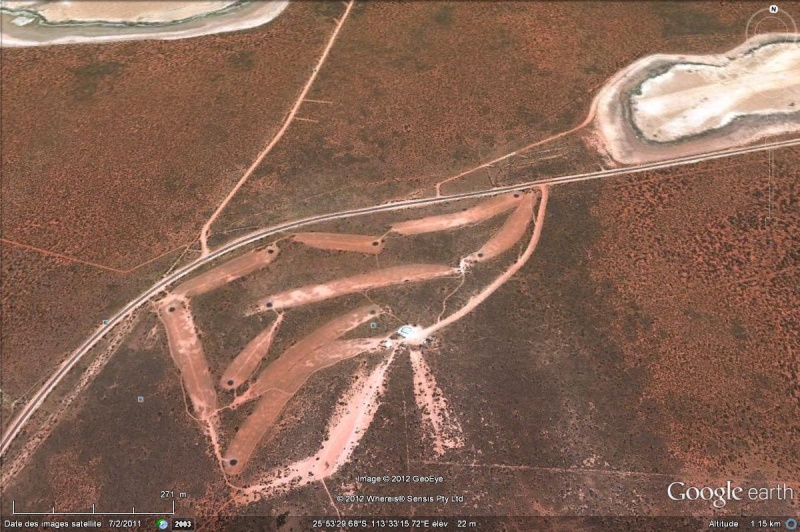 Les golfs découverts dans Google Earth - Page 5 Sans_105