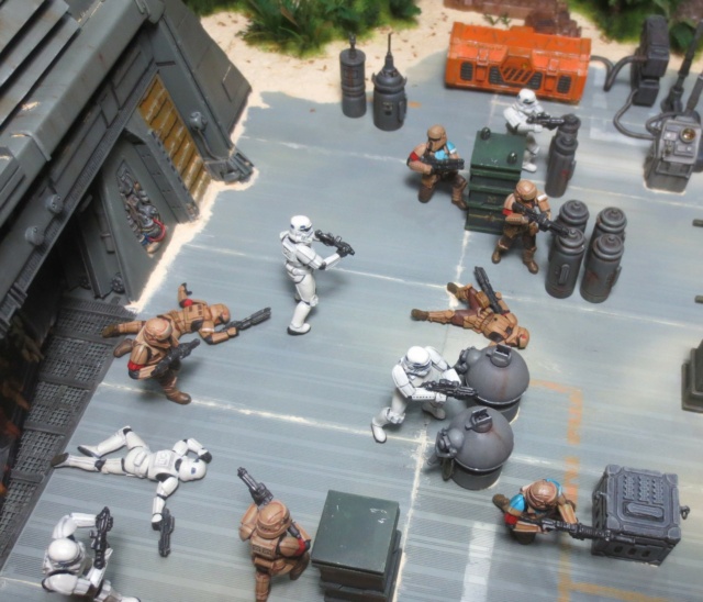 STAR WARS : Scarif (1/48) - Page 13 Scarif11