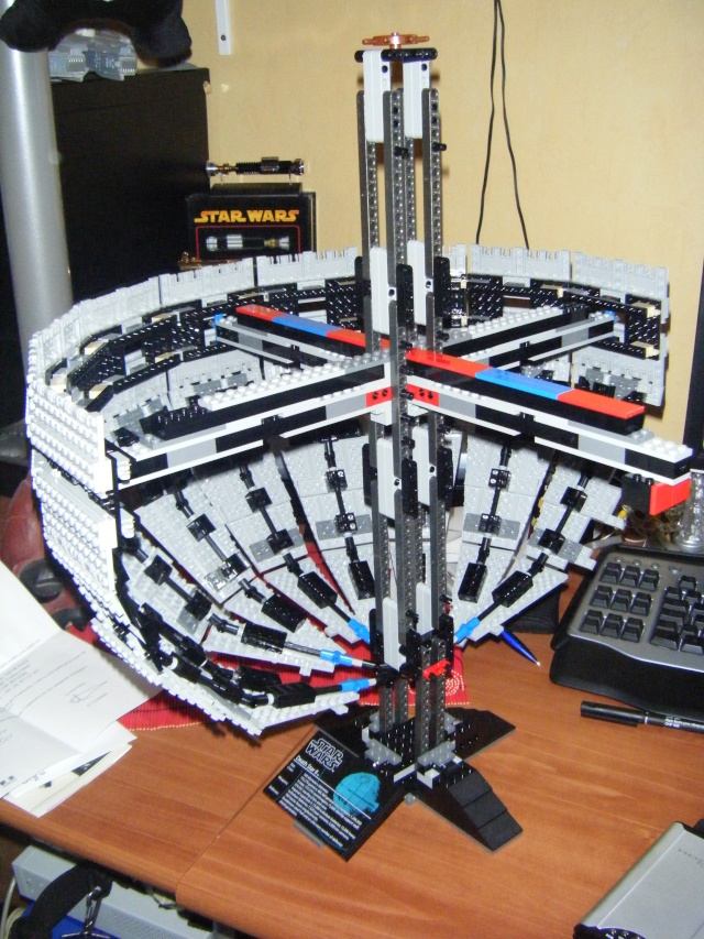 Construction de la Death Star II Dscf0414