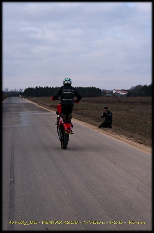 [STUNT] Ptite session stunt  - Page 2 Motard13