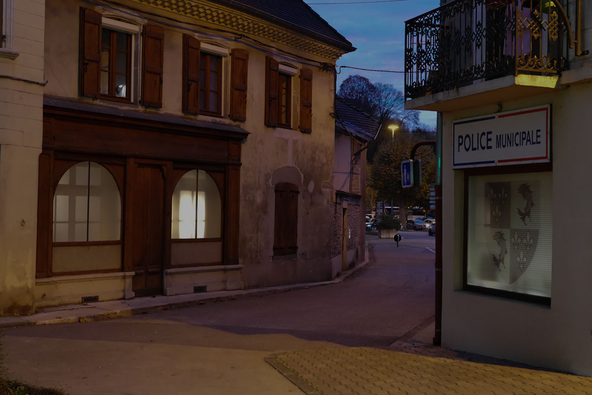 La Tour Du Pin - Police Municipale ....  P1120120