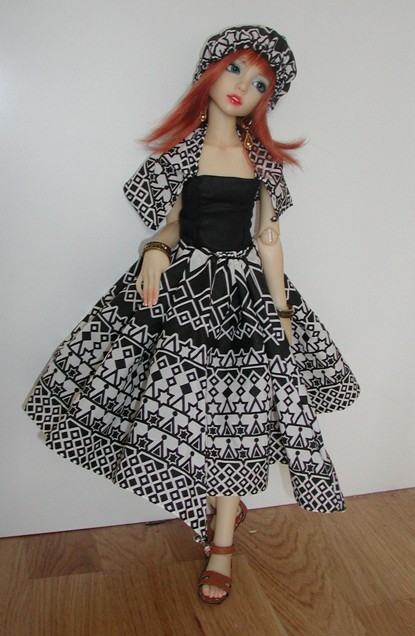 couture Lumineko : p 9 Robe Model Doll Dana 10/06 - Page 6 Epsn0610