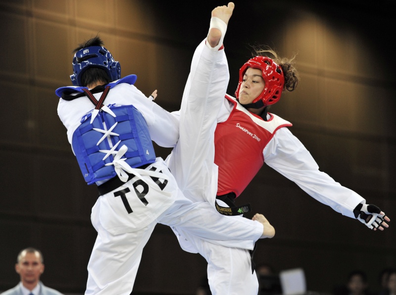 Jeux Olympiques de la Jeunesse - Singapour 2010 - Médaille de bronze en Taekwondo (6eme médaille) 0819-610