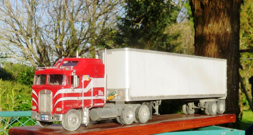 Kenworth K100 CABOVER AERODYNE [REVELL 1/32] Img_5911