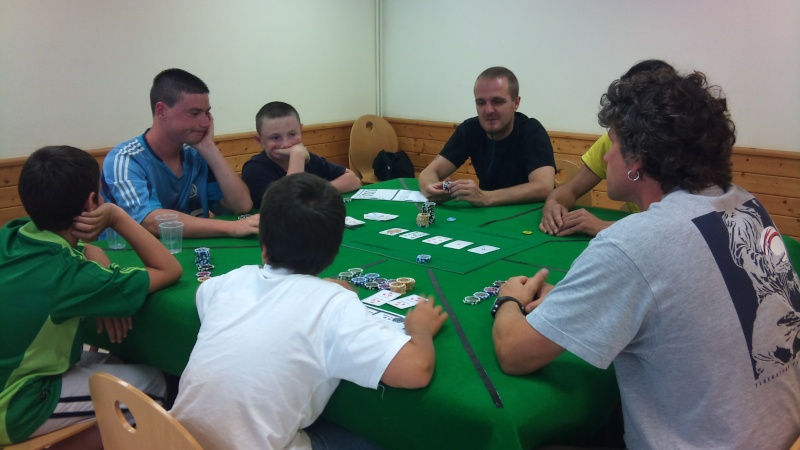 Initiation au poker des jeunes de Commentry Dsc00113