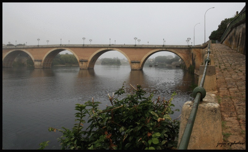 Le brouillard se lève Pont310