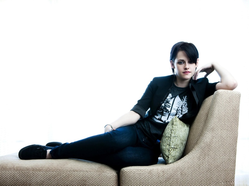 UHQ KStew's NY Times photo shoot ~ 2009 Kstewa17