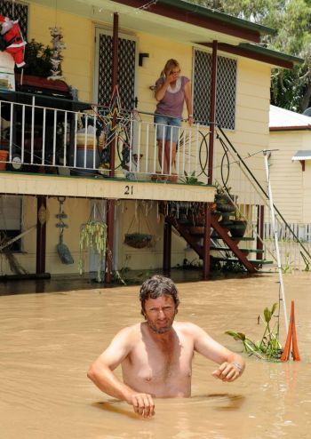 Disaster in Brisbane as water keeps coming several people are dead and dozens missing 350_0_10